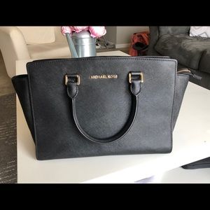 Michael Kors Selma Satchel medium